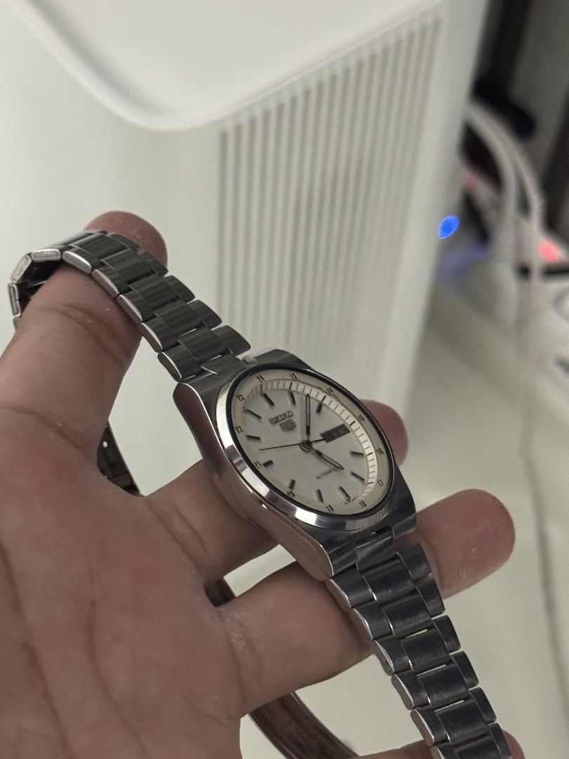 Seiko 5 Automatic Military white dial (Category: Men's Watches) located in Manila. Submitted by frierin (Listing ID 1464397397, Image 2). Description: - Classic Seiko 5 Automatic Watch - White Dial with Day and Date Function - Durable Stainless Steel Bracelet - Reliable Automatic Movement - Water Resistant - Ideal for Everyday Wear - Selling to downsize my collection.