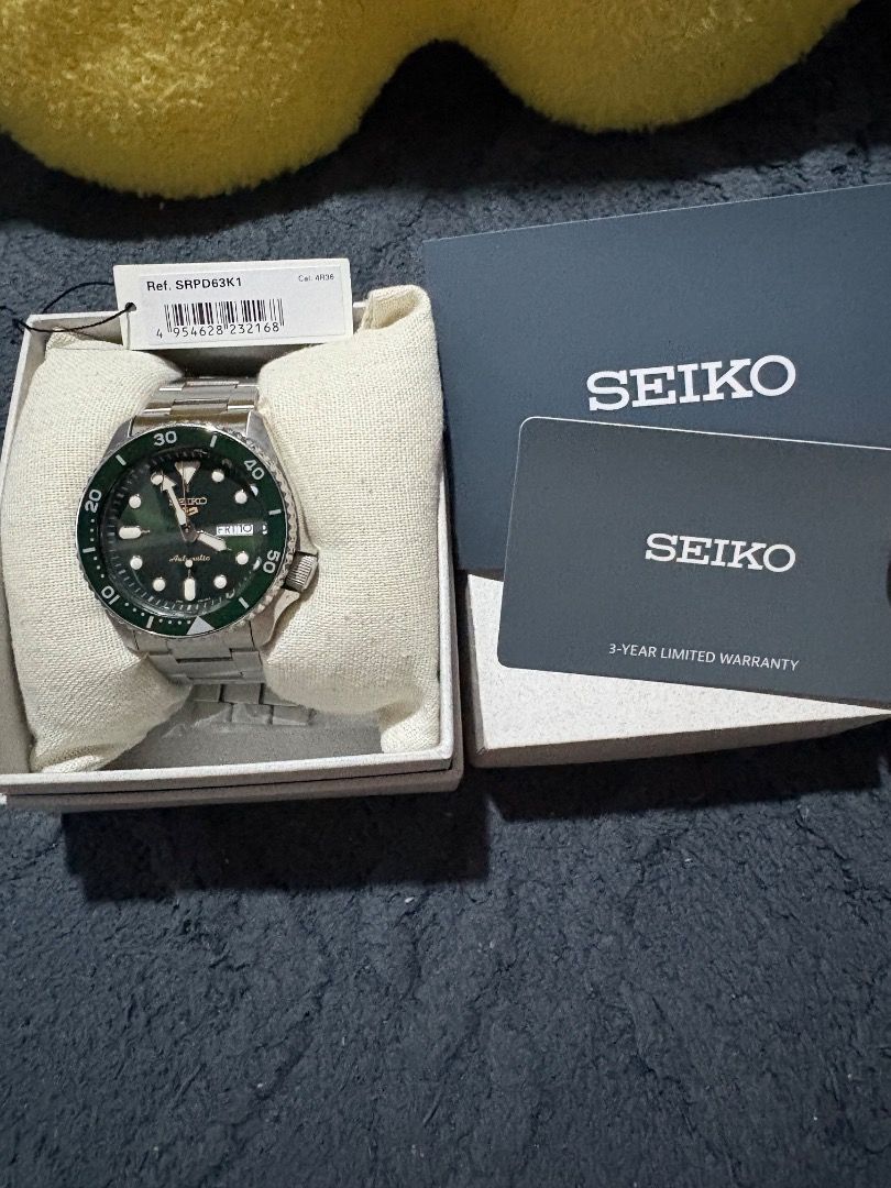 Seiko 5 Sport Green (Hulk) (Category: Luxury Watches) located in Caloocan City. Submitted by monetskie07 (Listing ID 1464443734, Image 2). Description: I'm selling my Seiko 5 Sports Green Automatic Watch With scratches (pwede naman ipa-buff para mawala) No other issue Complete with box Selling this for 14k, nego Location: Marikina.
