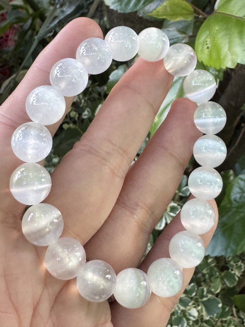 SELENITE BRACELET 🍉 B1_JC015 (Category: Bracelets) located in Bulacan. Submitted by selling_low_by_bella_ben (Listing ID 1464458685, Image 2). Description: SELENITE 🍉 B1_JC015 🏷️ 480 10+ mm bead 17 cm wrists.