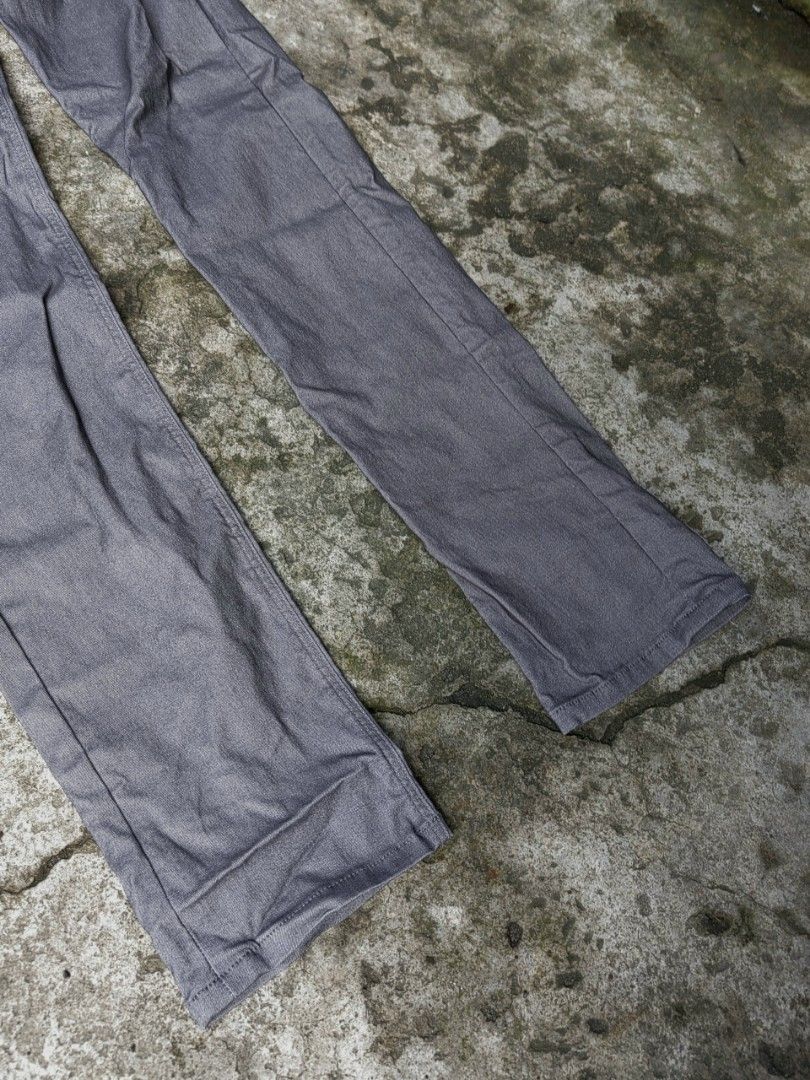 Semantic Design Gray Trousers (Category: Trousers) located in Taguig. Submitted by xurocurations (Listing ID 1464516434, Image 3). Description: -29 Waist -41 Length -6 Hem -6.5 Knees -10 Thighs -9.5 Front 12 Back (Crotch).