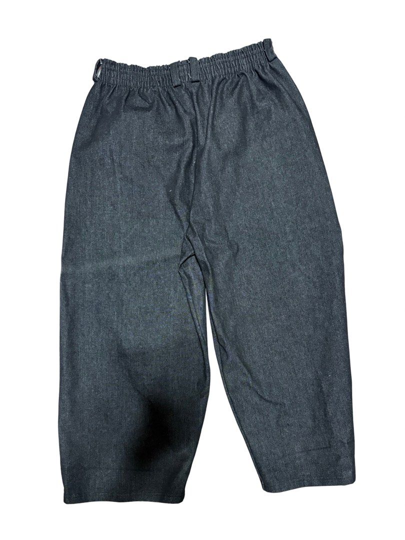 Sentiment gallery black denim baggy pants (Category: Jeans) located in Manila. Submitted by mdph_ (Listing ID 1464463034, Image 2). Description: Large baggy pants Dm for more details .