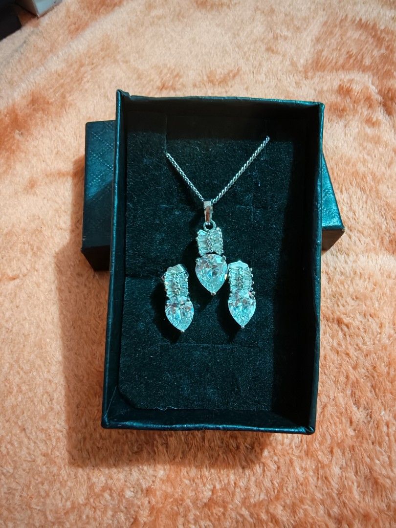 Set earring necklace HQ stainless (Category: Necklaces) located in Taguig. Submitted by voxsummer88 (Listing ID 1464437059, Image 3). Description: set earrings and necklace. high quality stainless 18" necklace chain.
