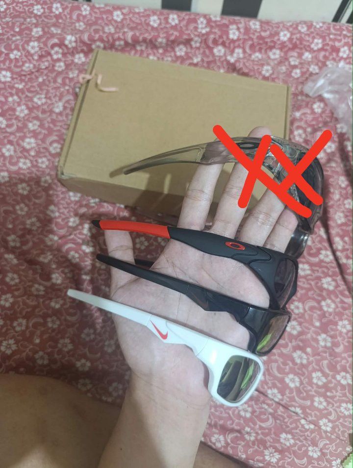 Shades Nike and oakley (Category: Sunglasses & Eyewear) located in Manila. Submitted by mnla.thriftshop (Listing ID 1464391155, Image 1). Description: 280 each take all 600 for 3 sampaloc manila location.