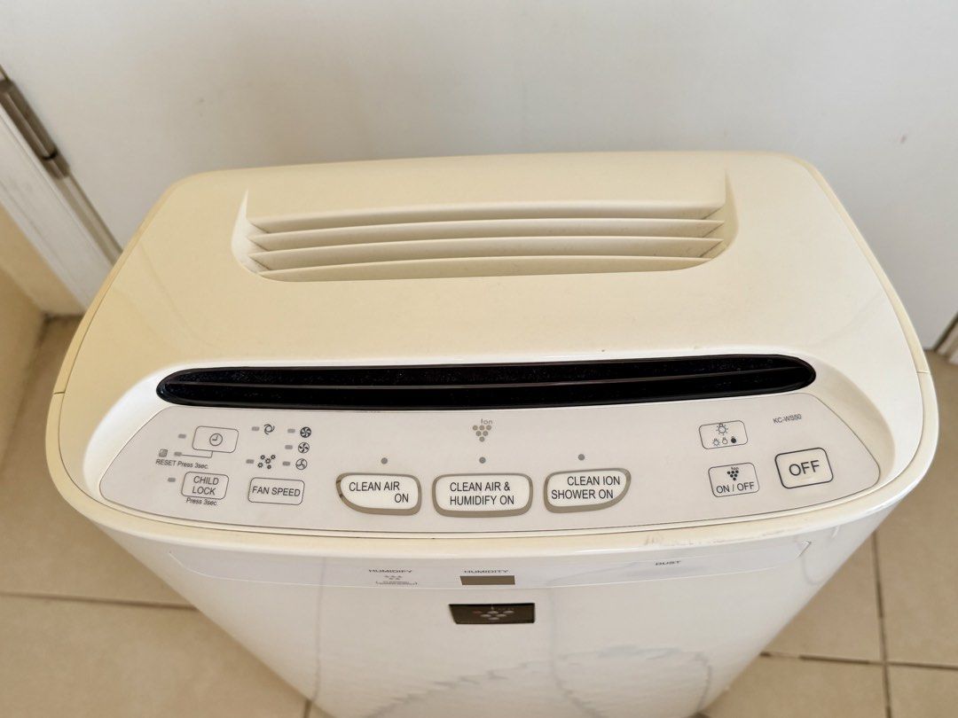 Sharp Plasmacluster Humidifying Air Purifier (Category: Air Purifiers & Dehumidifiers) located in Makati City. Submitted by viajero_republic (Listing ID 1464399388, Image 2). Description: Sharp air purifier. Works well. Has modes for clean air, clean air & humidity, and clean ion shower. Also has fan speed and child lock functions. Displays humidity and dust levels. Great for keeping your air fresh. In great condition. .