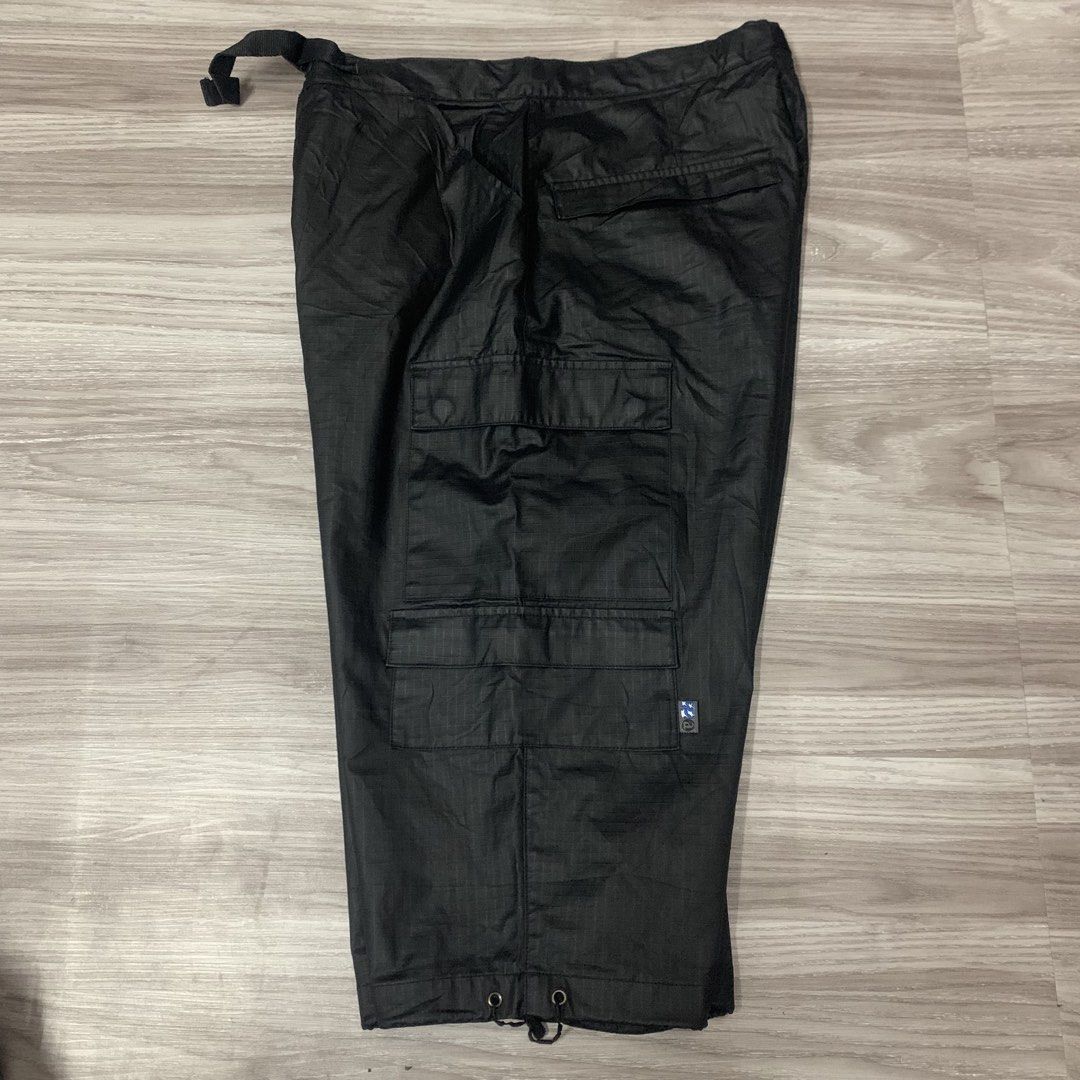 Shaun palmer (Category: Shorts) located in Cavite. Submitted by yobubsss (Listing ID 1464556891, Image 2). Description: Size 31w 28L Good condition No issue.