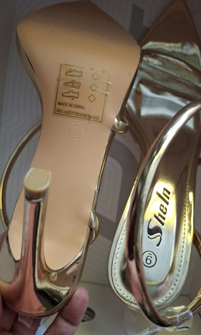 Shein gold high heel (Category: Heels) located in Bulacan. Submitted by cocooo18 (Listing ID 1464371999, Image 3). Description: bnew.