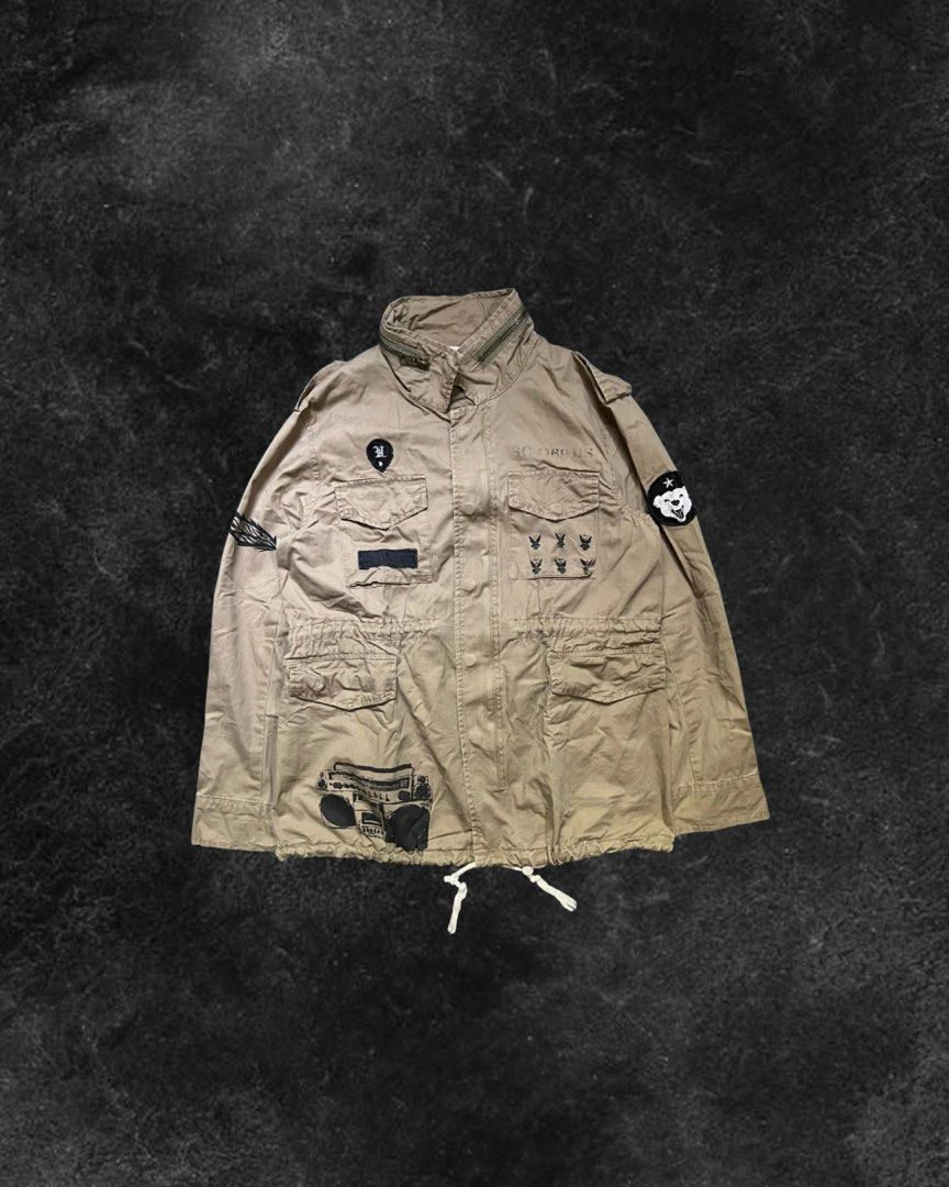 Simple Club Utility Coat (Category: Coats, Jackets and Outerwear) located in Paniqui. Submitted by rad_thrifts (Listing ID 1464430538, Image 1). Description: Simple Club Utility Coat Price: 300₱+sf Issues: Fading Measurements📐 Size on tag: n/a Width: 19.5” Length: 25” Sleeve length: 21.5” Sleeve opening: 5” Color may vary due to lighting For any questions or other inquiries kindly dm me.