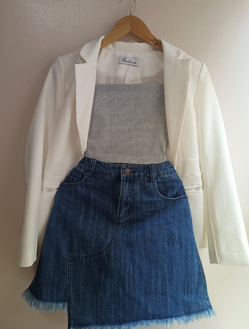 Skort, Skirt and short (59 each) (Category: Skirts) located in Manila. Submitted by rizzzz29 (Listing ID 1464399357, Image 1). Description: Available styles: 👖 Dark Denim A-Line Skirt – classic & flattering with a raw hem 🌼 Daisy Denim Shorts – cute, playful & perfect for summer looks 🎀 Pleated Denim Skort – skirt look with the comfort of shorts 🤍 Classic Denim Mini Skirt – simple, versatile & easy to pair 💙 Denim A-Line Skirt – relaxed, tim