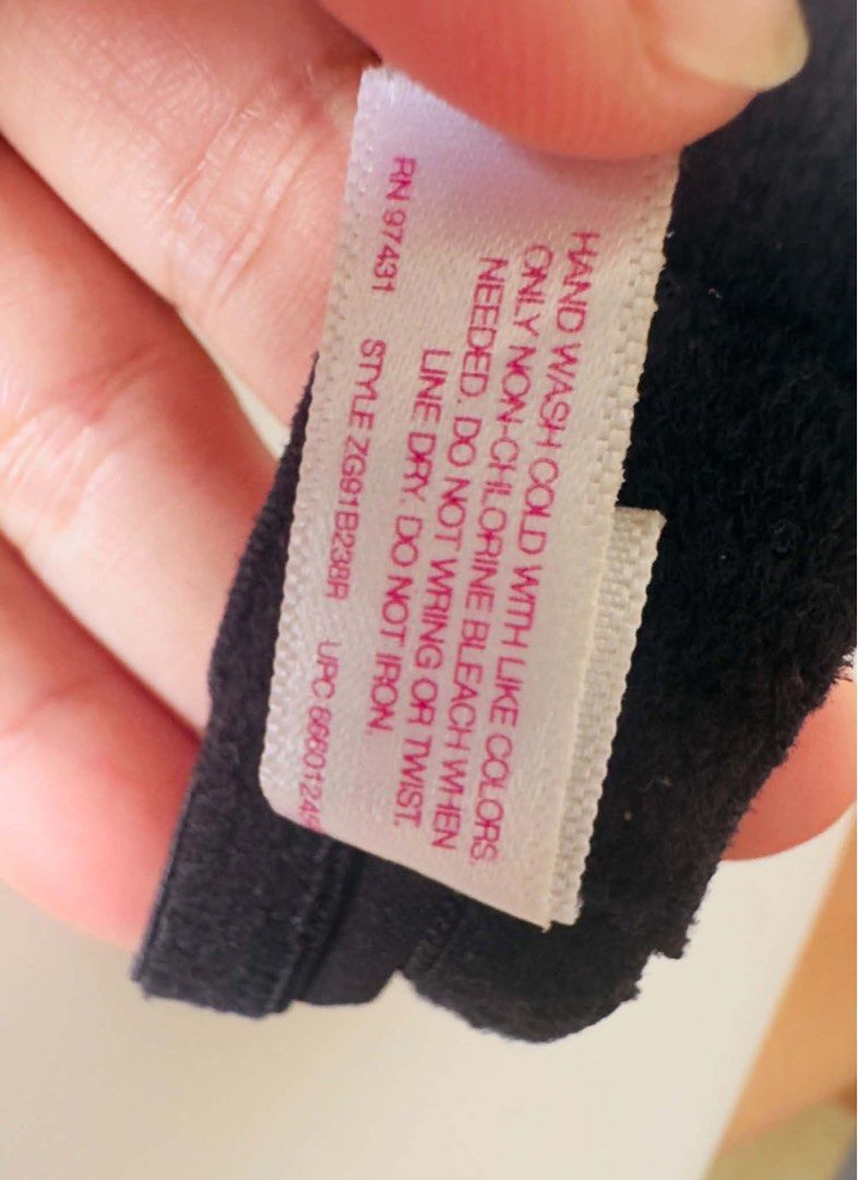 So push up bra underwire 32A (Category: Undergarments & Loungewear) located in San Jose. Submitted by 99ners (Listing ID 1464467185, Image 3). Description: .