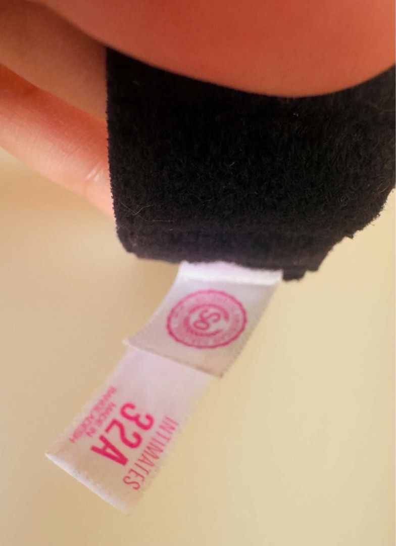 So push up bra underwire 32A (Category: Undergarments & Loungewear) located in San Jose. Submitted by 99ners (Listing ID 1464467185, Image 2). Description: .