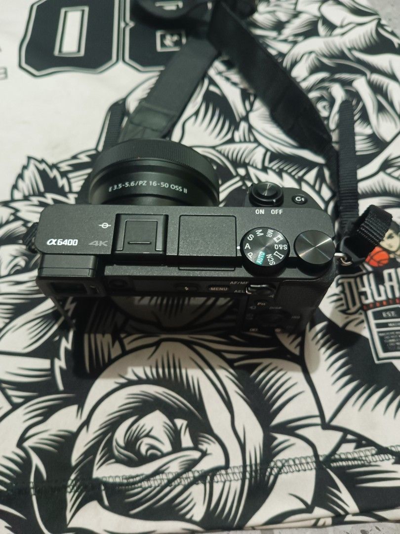 Sony Alpha A6400 (Category: Video Cameras) located in Manila. Submitted by zendog_1fac08 (Listing ID 1464564328, Image 3). Description: Sony Alpha A6400!!! Good condition no issue no scratches no dents all working buttons... Shutter count: 1,6k Inclusion: Body cam Lens Charger Sd card Battery Manual Pm sa price.... Available pick up / meet up / delivery....