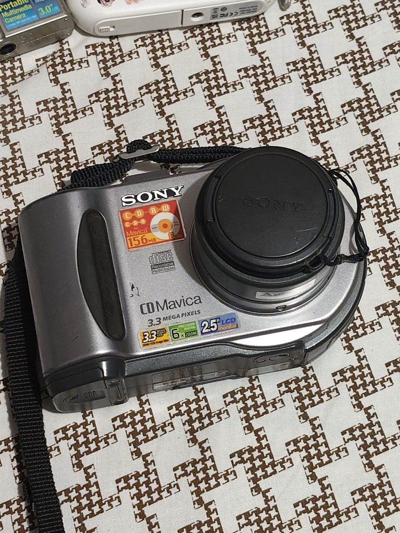 Sony CD Mavica 3.3 Megapixels Digital Camera (Category: Cameras) located in Ilagan. Submitted by minkicar (Listing ID 1464405945, Image 1). Description: Sony CD Mavica digital camera. 3.3mp ⚡ 480 php WORKING but no sample shots! .