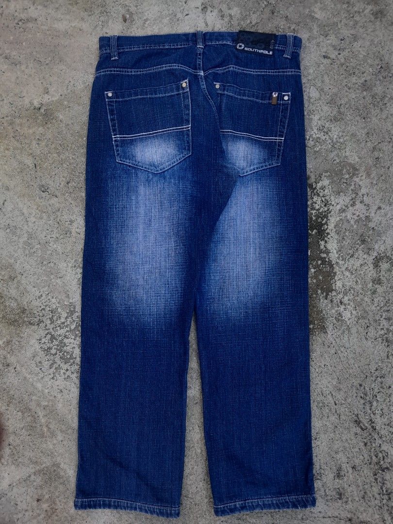 Southpole Blue Denim Jeans (Category: Jeans) located in Manila. Submitted by phil_thrift (Listing ID 1464473153, Image 1). Description: Southpole Brown Tab Pants Dimes: W 36 L 40 T 14 Hem 8.5 no issue, asnew condi still negotiable.