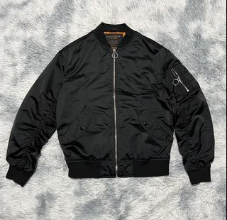 (Category: ) located in . Submitted by winterclothes.ph (Listing ID 1464412744, Image 1). Description: .