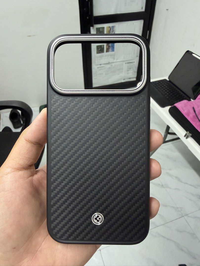 SPIGEN ENZO ARAMID T (17 PRO MAX) (Category: Cases & Sleeves) located in Manila. Submitted by markzap0501 (Listing ID 1464507837, Image 1). Description: Genuine spigen aramid case Fitted only once 3,515 bnew price at spigen orange app Selling for 3k slight negotiable Box misplaced.