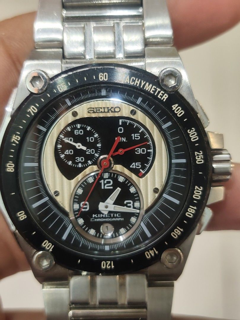 Sportura Kinetic Chronograph (Category: Luxury Watches) located in Bacolod City. Submitted by john0000007 (Listing ID 1464357816, Image 1). Description: .