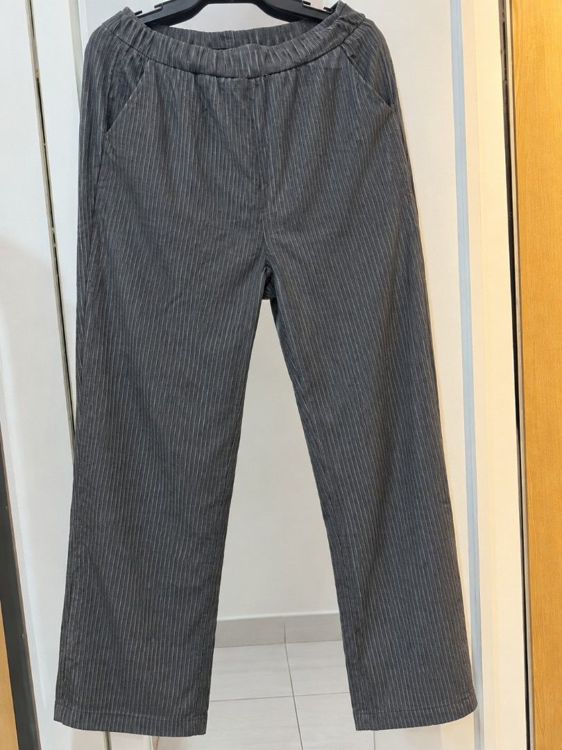 Squre pants (Category: Activewear) located in Bulacan. Submitted by ukaybrandedshop (Listing ID 1464362665, Image 1). Description: Ukay Square Pants lahat goods to promise kasya lahat ng size na aadjust.