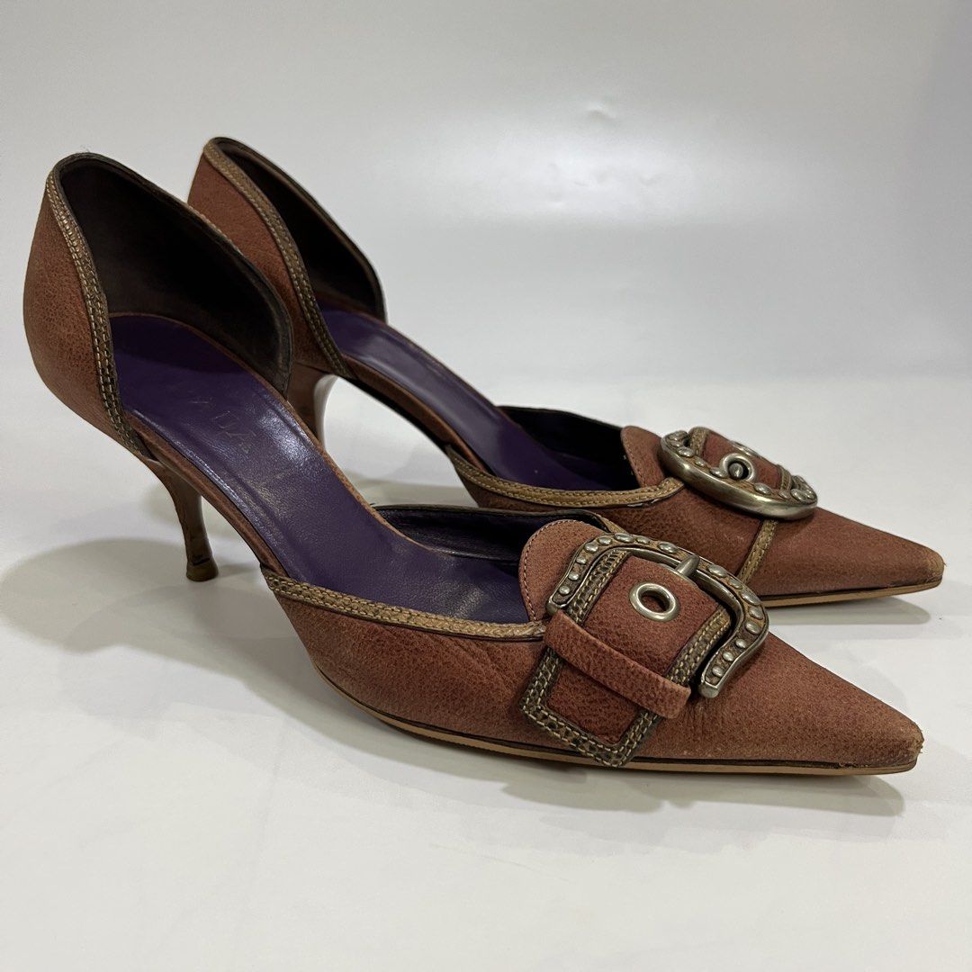S/S 02 PRADA D’ORSAY BUCKLE PUMPS (Category: Sneakers & Footwear) located in Bacolod City. Submitted by the.finest (Listing ID 1464505108, Image 1). Description: Prada Spring/Summer 2002 Collection D’Orsay Buckle Pumps Tag Size: 37 1/2 Condition: 8.9/10 has normal signs of wear 13,500+shipping fee.