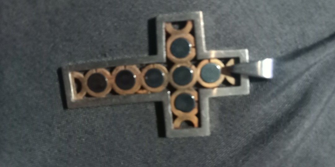 Stainless pendants per pc (Category: Everything Else Others) located in Paranaque City. Submitted by dimaguilaa94969 (Listing ID 1464519866, Image 1). Description: pm if ibt 1500 each.