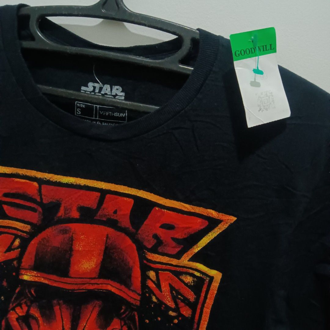 STAR WARS BrandNew Shirt (Category: Shirts) located in Caloocan City. Submitted by jaychingsss (Listing ID 1464402009, Image 3). Description: Star Wars Big Print Shirt - 100 18x26 Brandnew Color Rate: 10/10 NEED WASH.