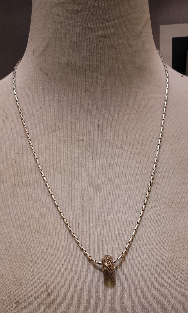 Sterling silver unique design (Category: Jewelry) located in Manila. Submitted by julius_onlineshop14 (Listing ID 1464458078, Image 1). Description: looks like 975 silver due to its texture far from 925 silver color comes with vintage pendant 20" long rare design.