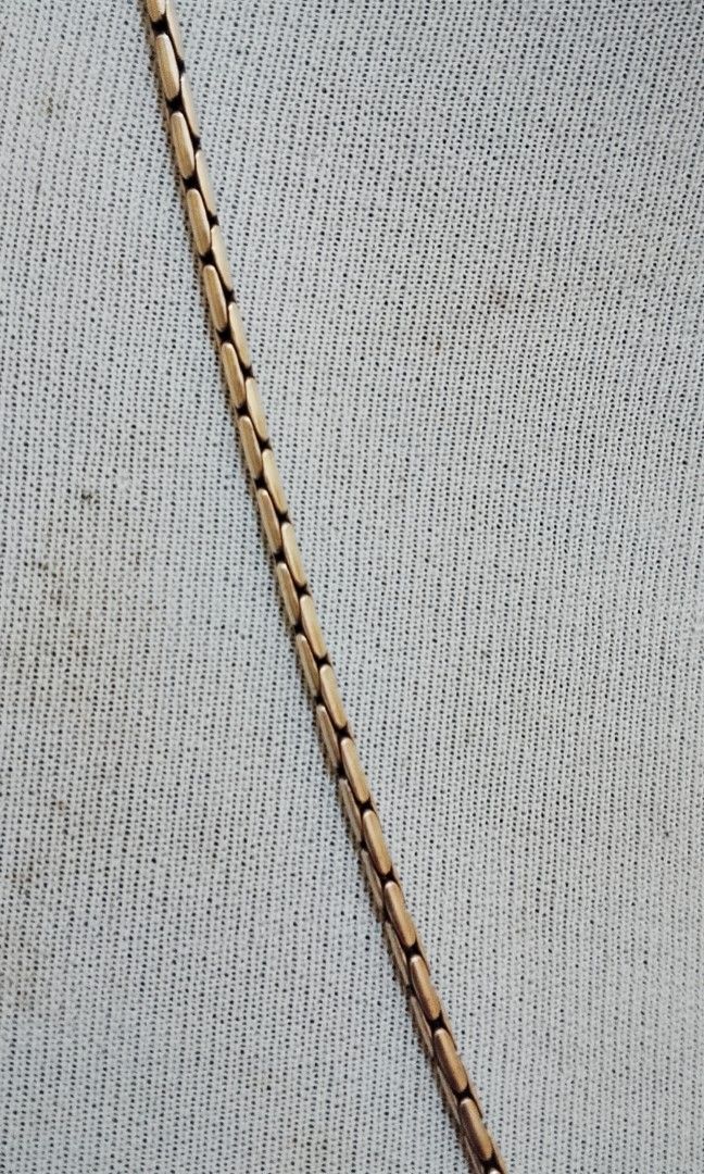 Sterling silver unique design (Category: Jewelry) located in Manila. Submitted by julius_onlineshop14 (Listing ID 1464458078, Image 3). Description: looks like 975 silver due to its texture far from 925 silver color comes with vintage pendant 20" long rare design.