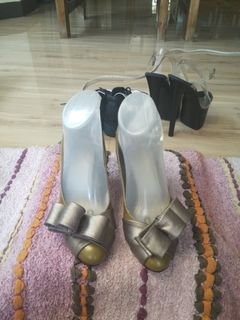 (Category: ) located in . Submitted by alluringvenus.thriftshop (Listing ID 1464406916, Image 1). Description: .