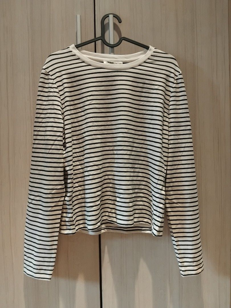 Striped Long-Sleeved Shirt (Category: Longsleeves) located in Marikina City. Submitted by danicecedro (Listing ID 1464436397, Image 1). Description: Location: Marcos Highway.