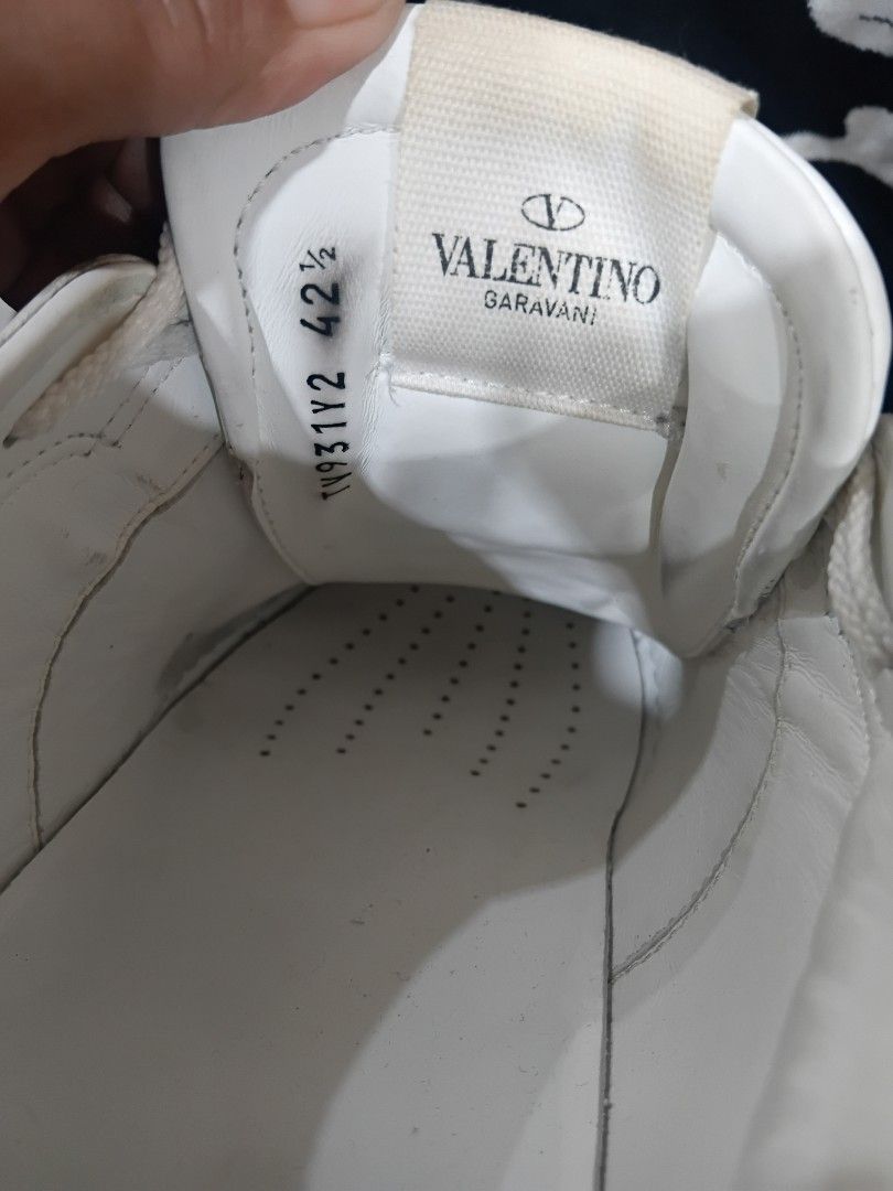 Studded Valentino Garavani LAST PRICE POSTED (Category: Sneakers) located in Subic. Submitted by AnythingBrandedby_May (Listing ID 1464450421, Image 2). Description: Valentino Garavani LAST PRICE POSTED.