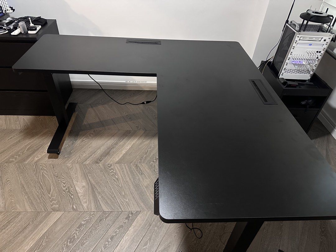 Study Desk (Category: Tables & Sets) located in Singapore. Submitted by fitzcloset (Listing ID 1464444713, Image 2). Description: Bought from Interdesk @ $800 Condition is like new Selling away cuz not needed anymore.