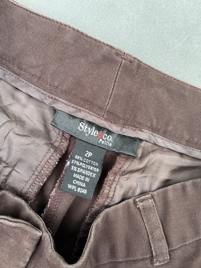 STYLE & CO. WALK SHORT (Category: Shorts) located in Quezon City. Submitted by kentstuff (Listing ID 1464422021, Image 3). Description: STYLE&CO. Waist: 28-30 Length: 16 Leg Hole: 8 Condition: Excellent CR: 9.8/10 Issue: ❌.