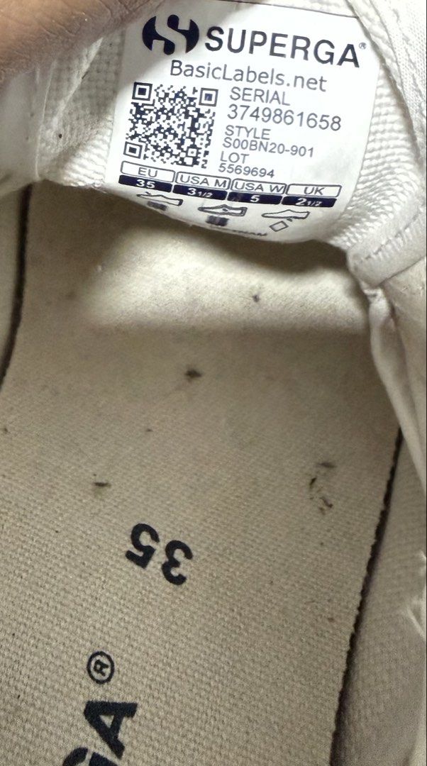 Superga White Canvas Velcro Sneakers (Category: Sneakers) located in Quezon City. Submitted by dhessia (Listing ID 1464361672, Image 2). Description: - White Superga canvas sneakers - Easy velcro strap closure - Size: EU 35 / UK 2.5 - Perfect for everyday wear - Shows some signs of use (please check photos).