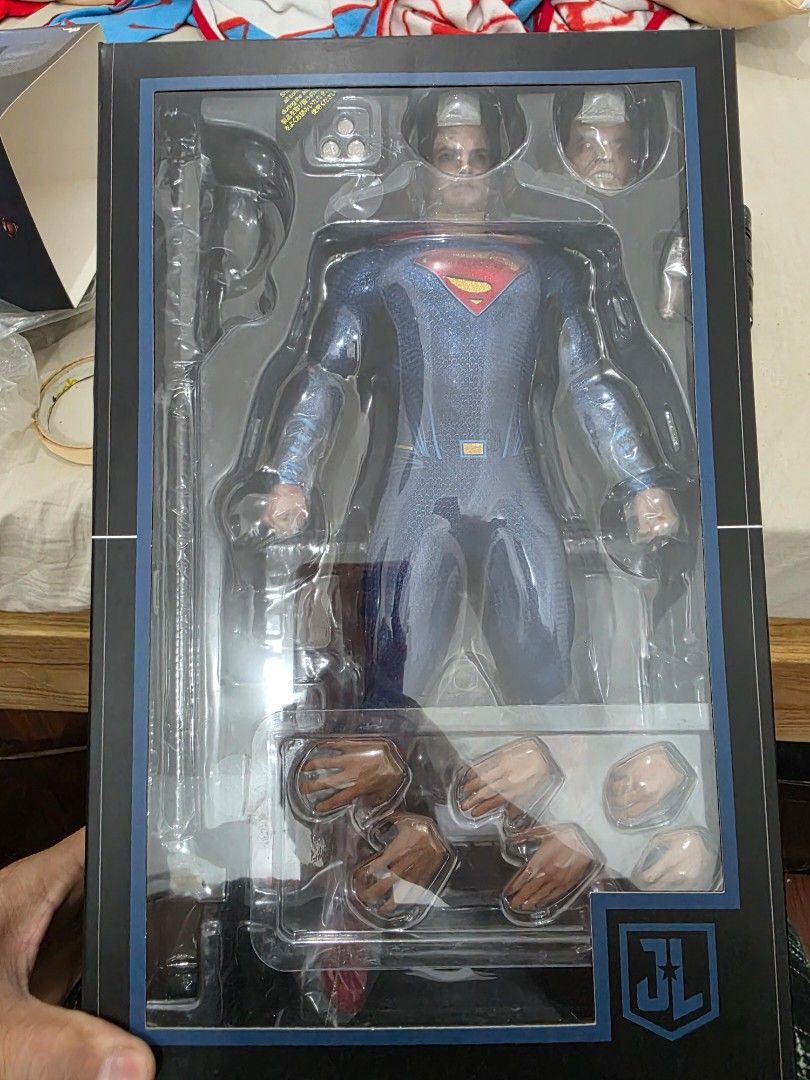 SUPERMAN Justice League (Category: Figurines & Statues) located in Manila. Submitted by everyallmustgo (Listing ID 1464553825, Image 2). Description: NEGOTIABLE.
