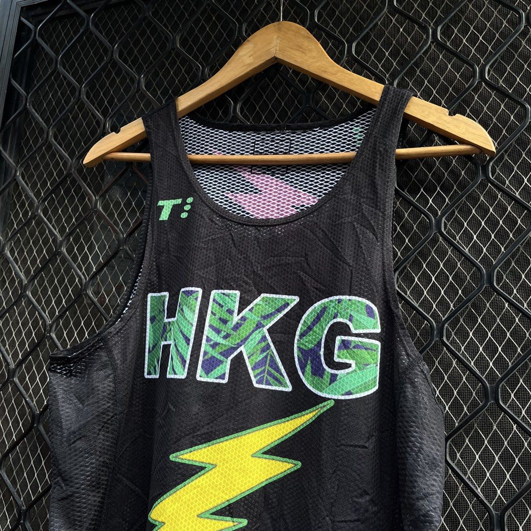 T3 Running Singlet HKG (Category: Activewear) located in Taguig. Submitted by scoutandloots (Listing ID 1464445583, Image 2). Description: T3 Running Singlet HKG • size: L • 19x25.