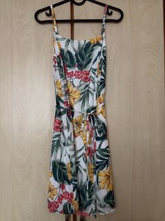 (Category: ) located in . Submitted by myexplodingwardrobe (Listing ID 1464441791, Image 1). Description: .