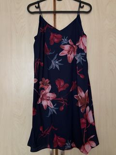 (Category: ) located in . Submitted by myexplodingwardrobe (Listing ID 1464440055, Image 1). Description: .