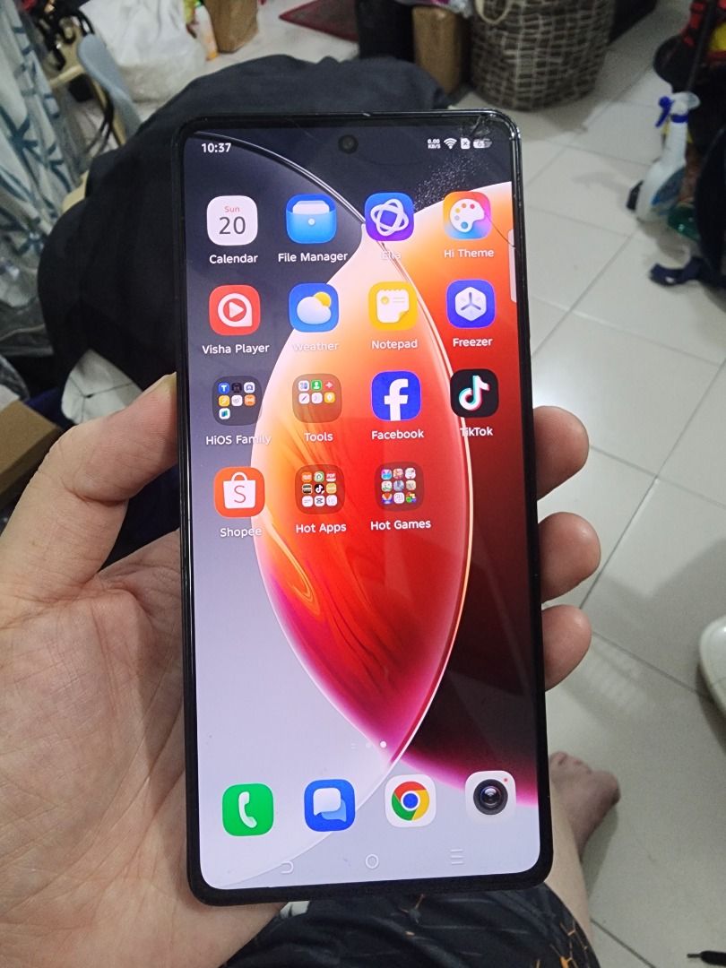 Tecno Camon 30 5G 256GB 8GB Ram Black (Category: Other Mobile & Gadget Accessories) located in Quezon City. Submitted by Mr.Skyler (Listing ID 1464566161, Image 3). Description: 📱 TECNO CAMON 30 5G 🔥 💰 PRICE: ₱5,999 ONLY‼️ 💾 8GB RAM + 8GB Extended RAM 📦 256GB ROM 📶 5G Connectivity ⚡ MediaTek Dimensity 7020 5G 📱 6.78" AMOLED 120Hz Display 📸 50MP OIS Main Camera 🤳 50MP Front Camera 🔋 5000mAh Battery ⚡ 70W Fast Charging 🔊 Stereo Speakers 