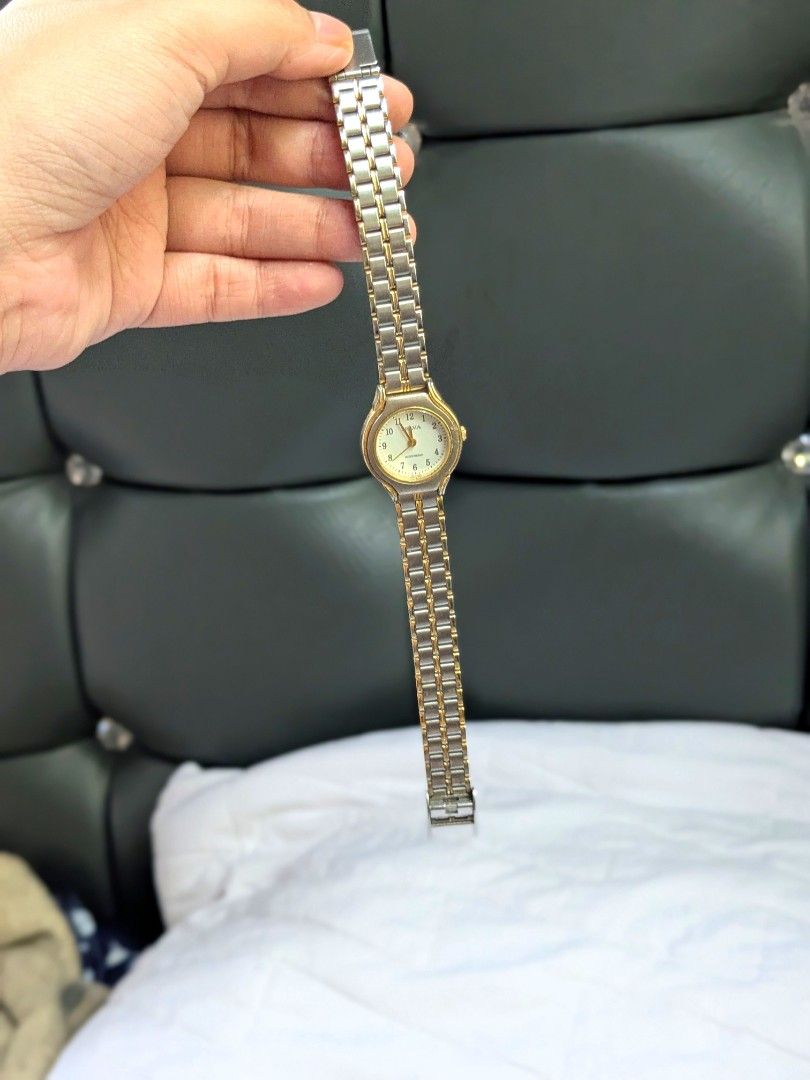 Telva Japan Vintage Watch (Category: Women's Watches) located in Quezon City. Submitted by nnncorner (Listing ID 1464438553, Image 2). Description: Telva Japan Two Tone Vintage Watch 100% original in presentable looking and condition no issues fits 16-18cm wrist only 1 peso coin dial size water resistant no scratches or hairlines on glass face with replacement box selling only for 1950.