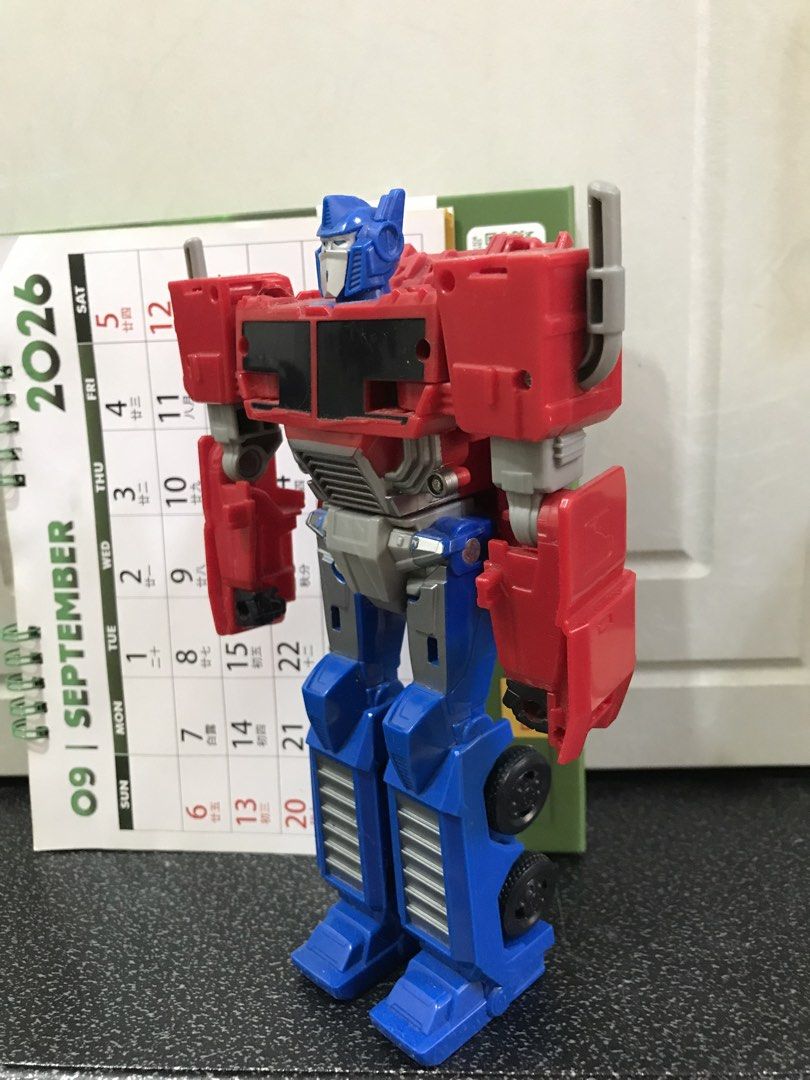 Tf toys hasbro (Category: Action & Battle Toys) located in San Mateo. Submitted by quikzee (Listing ID 1464551620, Image 2). Description: Tf toys hasbro.