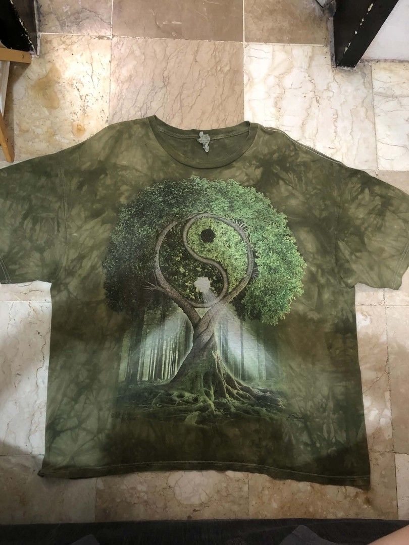 The Mountain Yin Yang Tree (Category: Tshirts & Polo Shirts ) located in Daraga. Submitted by arkhoholic (Listing ID 1464461228, Image 1). Description: in good condition xxl 25x29.5.
