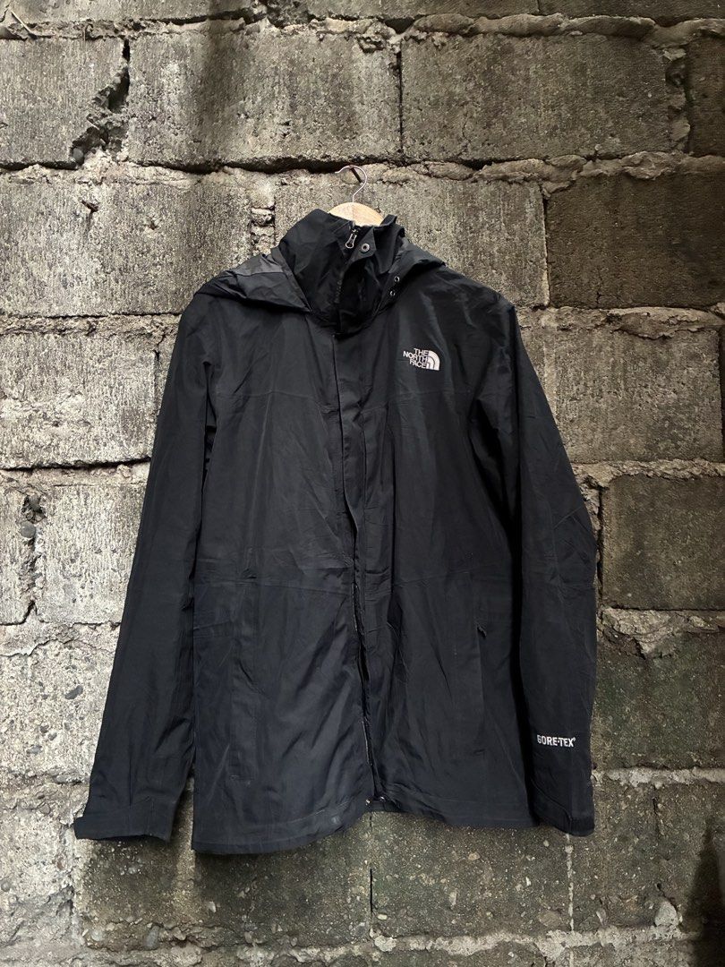 The North Face Gore-Tex Jacket M/M (Category: Coats, Jackets and Outerwear) located in Manila. Submitted by assortedgoodsv3 (Listing ID 1464461387, Image 1). Description: - Brand: The North Face - Material: Gore-Tex (Waterproof) - Size: Medium (M/M) - Origin: Made in Bangladesh - Closure: Zipper with velcro storm flap - Features: Adjustable cuffs, attached hood.