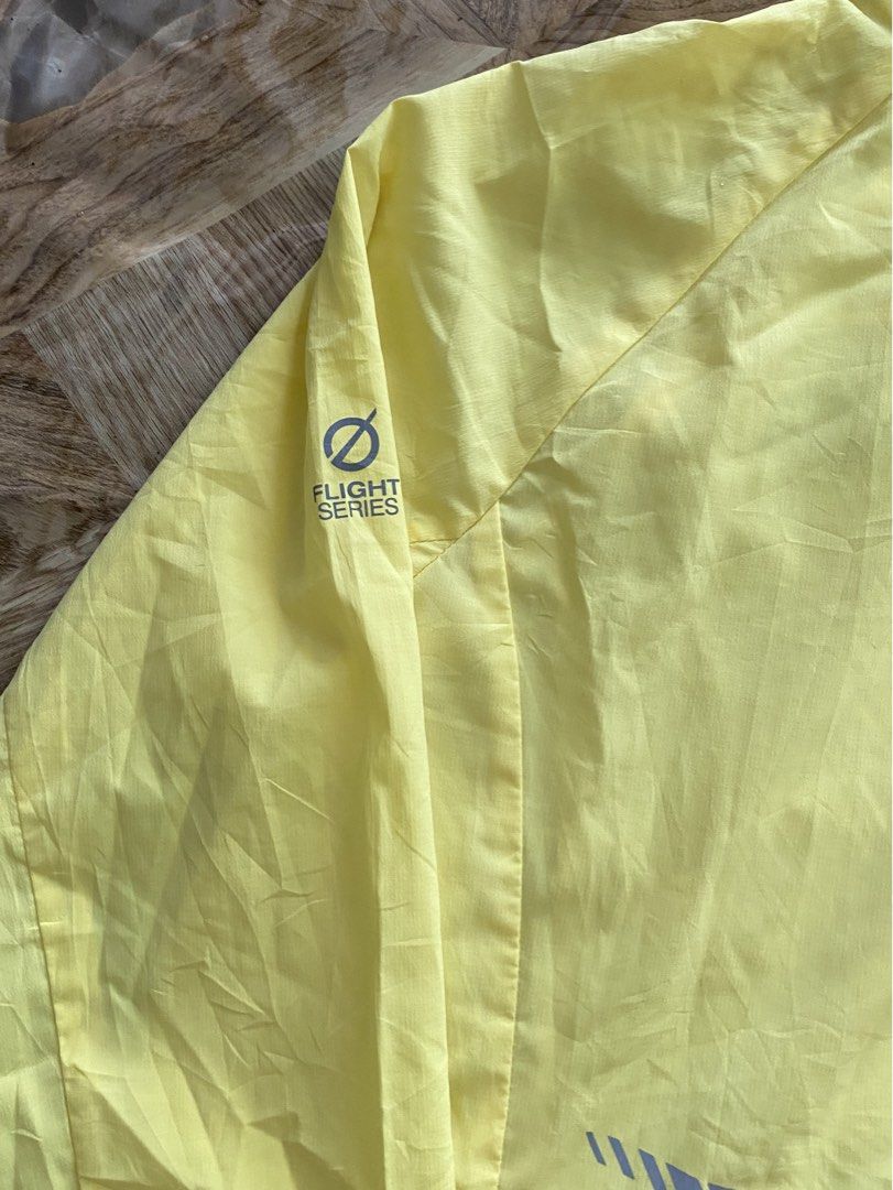 The North Face Lightweight Outdoor Jacket (Category: Coats, Jackets and Outerwear) located in Davao. Submitted by workmensph (Listing ID 1460744486, Image 3). Description: Size Medium 20” x 25.5” Excellent Condition .