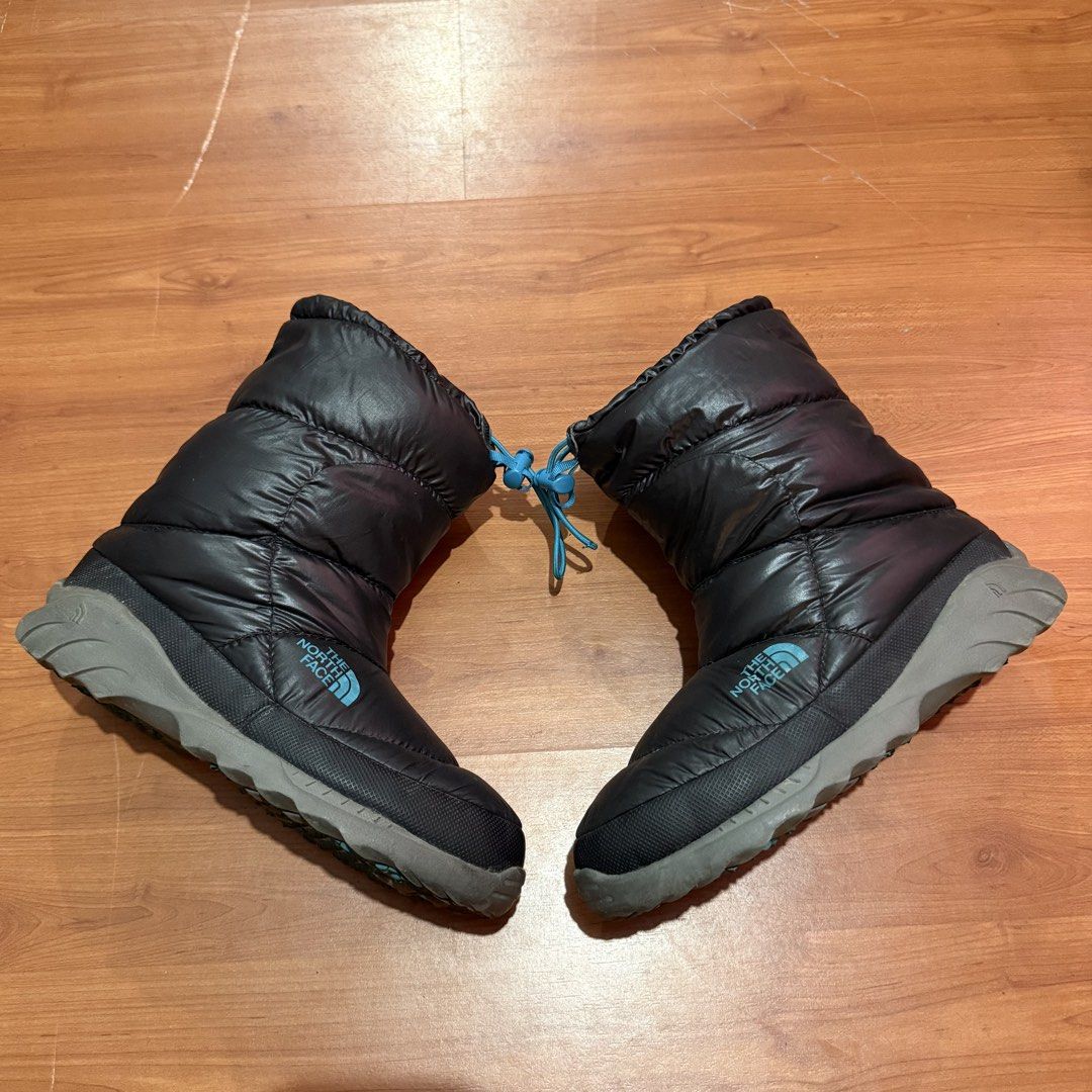 The North Face Nuptse Bootie (Category: Boots) located in Baguio. Submitted by puss_n_boots2600 (Listing ID 1464419708, Image 1). Description: The North Face Nuptse Bootie Size 42 Flaw: last pic sa tag part.
