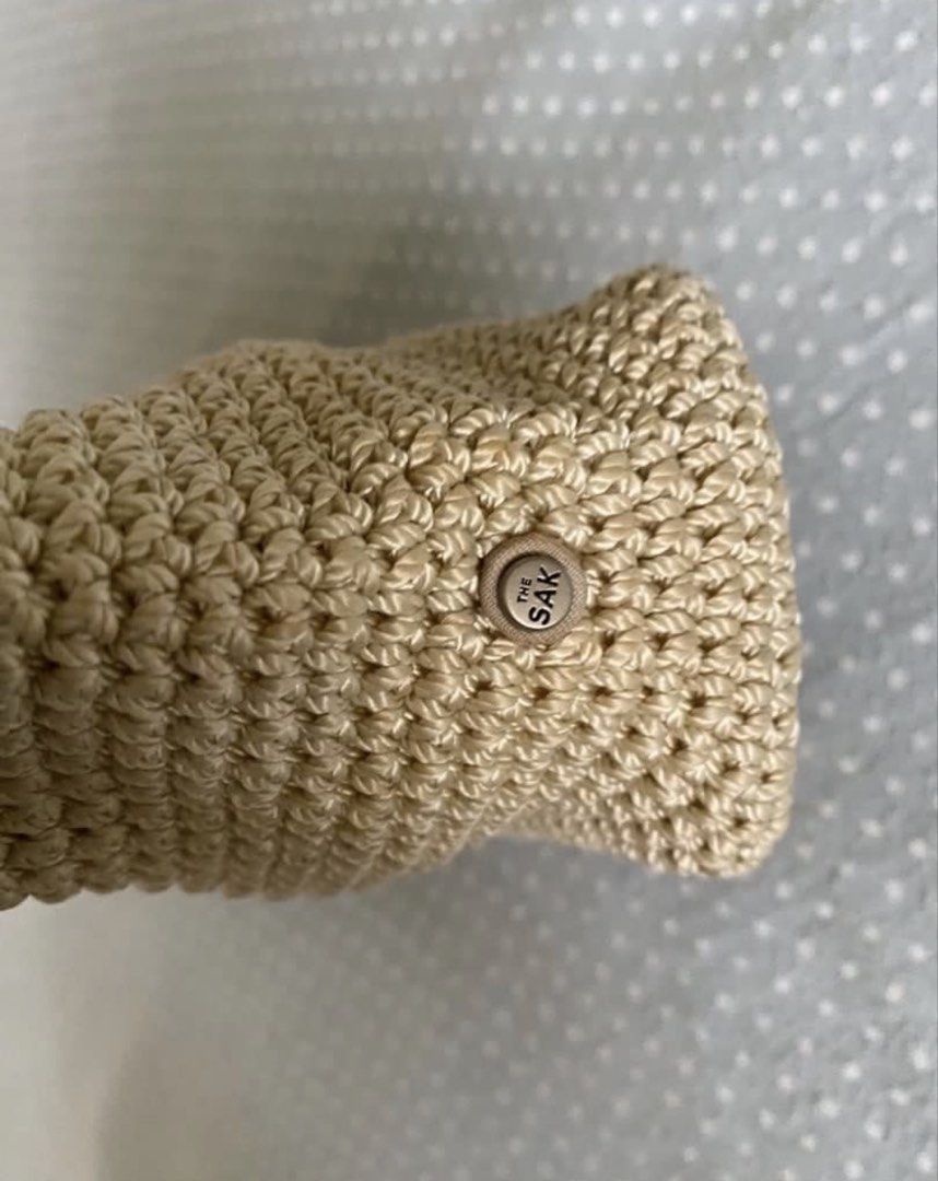 The Sak Crochet Bag (Category: Shoulder Bags) located in Valenzuela. Submitted by sseousinnn (Listing ID 1464395279, Image 3). Description: .
