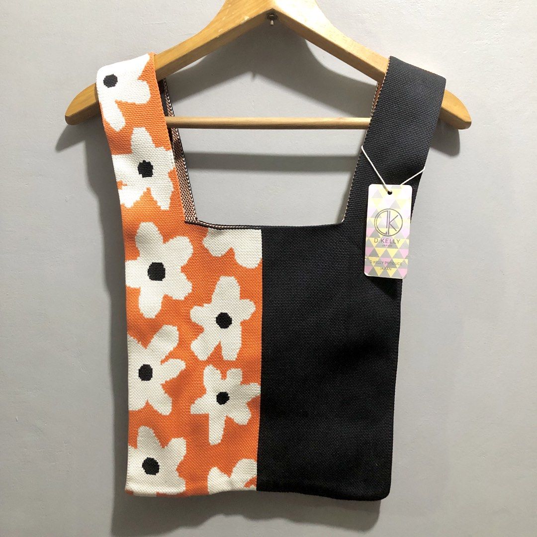 Thick Knot Hand Bag (Category: Tote Bags) located in Quezon City. Submitted by kitsune.treasures (Listing ID 1464412850, Image 1). Description: *First to pay policy! *1 day reservation only. Failure to pay on time, auto cancel. 📍Quezon City * MOD: J&T | Lalamove * MOP: GCASH | BPI 📦ON HAND AND READY TO SHIP! CONDITION: WHAT YOU SEE IS WHAT YOU GET. Dimensions: Kindly check the photos for the actual measurements. Please check all the photos for 
