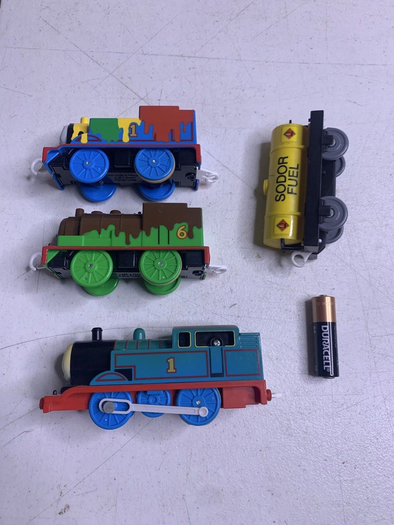 Thomas & Friends Trains - Motorized Set (Category: Interactive Toys) located in Carmona. Submitted by bihira (Listing ID 1464379985, Image 3). Description: Thomas & Friends Trains - Motorized Set - WYSIWYG - As is - played condition.