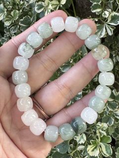 (Category: ) located in . Submitted by selling_low_by_bella_ben (Listing ID 1464416621, Image 1). Description: .