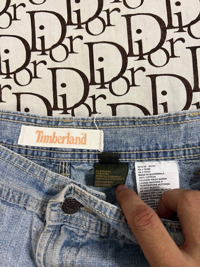 TIMBERLAND CARPENTER JORTS (Category: Shorts) located in Manila. Submitted by temetrius_husslin (Listing ID 1464446689, Image 3). Description: BRAND: TIMBERLAND CARPENTER JORTS Size: W-36/L-24/T-14/-12 OVERALL CONDITION: GOOD ISSUE: MINIMAL FADE COLOR RATE: 8/10 📩 DM FOR INQUIRIES AND FOR MORE DETAILS! ACT FAST! ONCE SOLD, GONE FOREVER. 🚚 Delivery: J&T Express 💳 Payment : GCash.