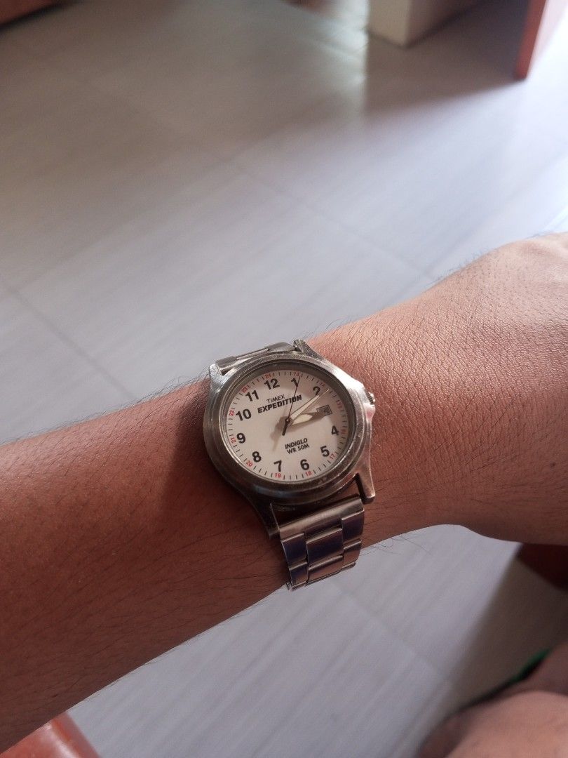 Timex Expedition Indiglo (Category: Men's Watches) located in Naguilian. Submitted by ayoolovic (Listing ID 1464402623, Image 3). Description: - Timex Expedition Watch - Indiglo Backlight - Water Resistant up to 50 Meters - Stainless Steel Band - Date Display 7 inches .