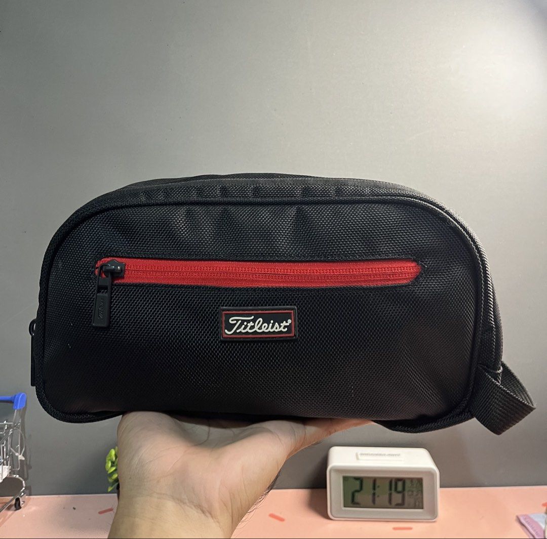 Titleist travel gear (Category: Announcements) located in Palo. Submitted by marllennon (Listing ID 1464362198, Image 1). Description: Good condition no issue brand new dikupa na gamit Location : Tacloban | Palo leyte .
